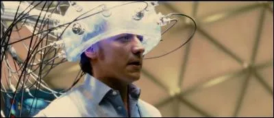 Qui a dit cette phrase à Charles alors qu'il utilisé le Cerebro pour la première fois : "Vous êtes un cobaye des plus adorables, Charles !" ?