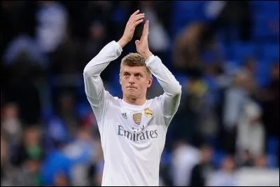 Comment s'appelle ce milieu de terrain ?