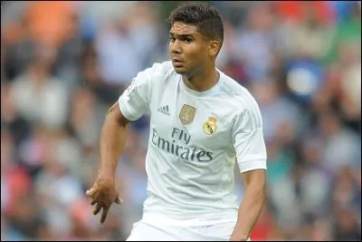 Comment s'appelle ce milieu de terrain ?