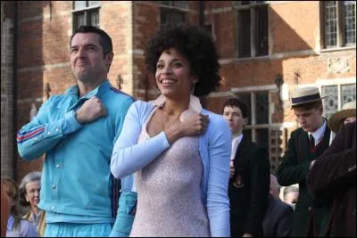 La prof de français s'appelle Amina.