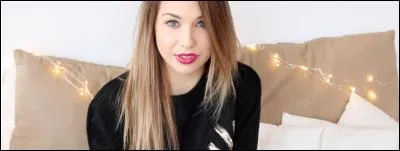 En 2016, elle est en couple avec :