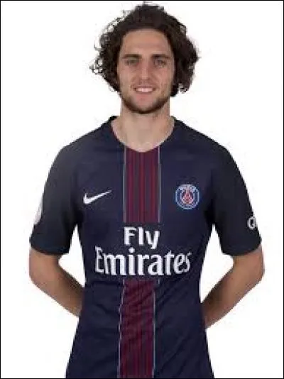 Contre quelle équipe Adrien Rabiot a-t-il marqué le premier but de sa carrière en Ligue des Champions?