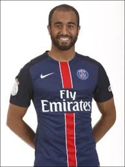Combien de matchs Lucas Moura a-t-il joués avec le Brésil dans toute sa carrière?