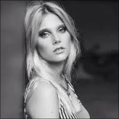 Comment s'appelle l'actrice qui incarne Ambre ?