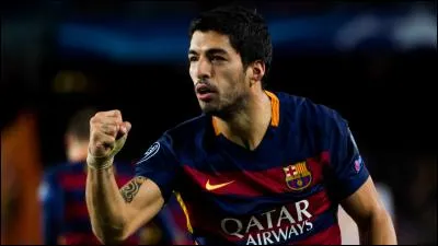 Avant de jouer au FC Barcelone, dans quel club Luis Suárez jouait-il ?