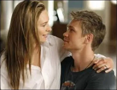 Avec qui Lucas va-t-il se mettre dans la saison 5 ?