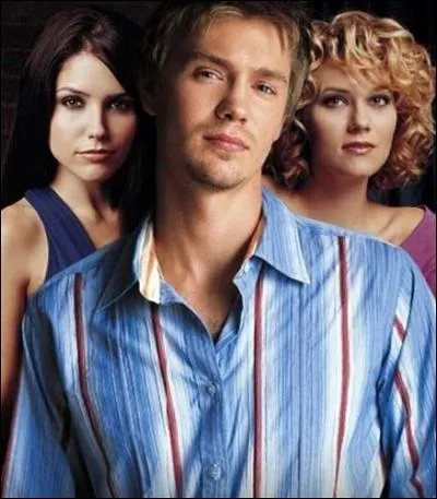 Comment s'appelle la fille qui sortira avec Lucas dans la saison 3 ?