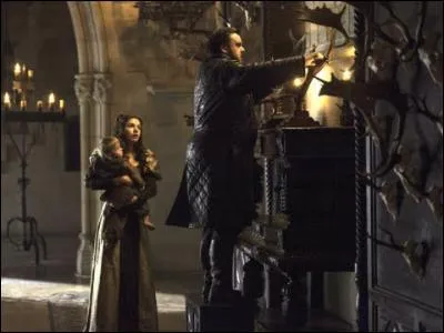 Comment se nomme l'épée de la famille Tarly ?