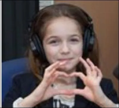 Elle est amoureuse de ...