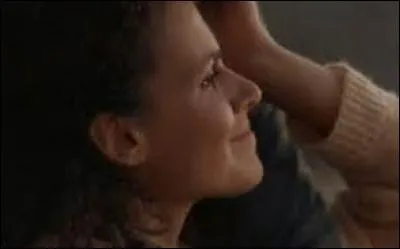 Qui ne supporte pas Alix lorsqu'Adriana va s'installer chez Guillaume ?