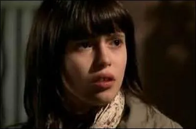 Qu'essaye de faire Adriana lorsqu'elle apprend qu'Alix voit cet homme ?