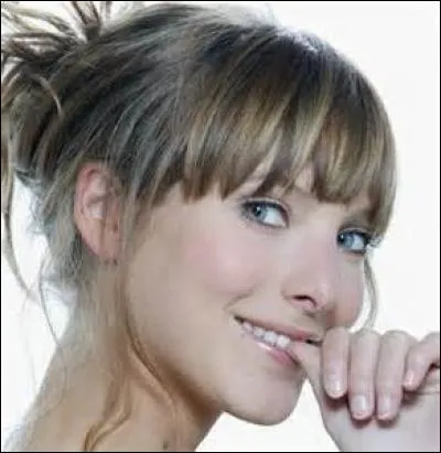 Qui joue Estelle Cantorel ?