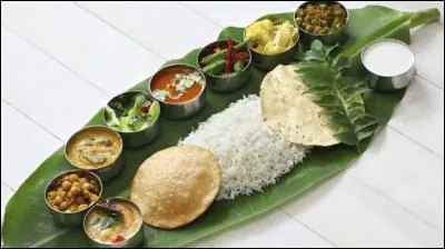 Qu'est-ce qui prédomine dans la cuisine tamoule (indienne) ?