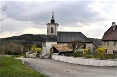 Petit village Jurassien de 66 habitants, Crans se situe dans la nouvelle région ...