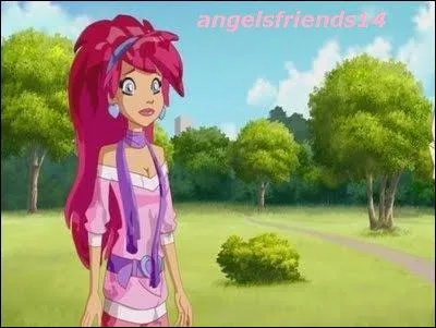 De qui est-elle amoureuse dans la saison 2 ?