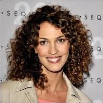 Comment s'appelait la Miss France 1992 ?