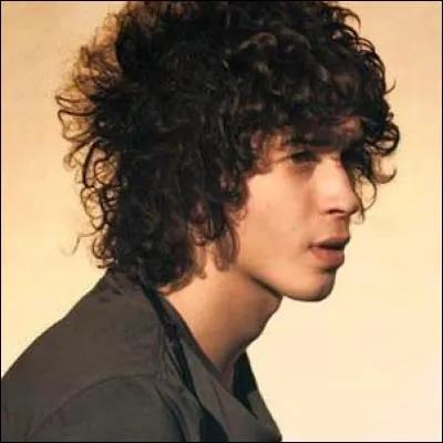 Laquelle de ces chansons a été chantée par Julian Perretta ?