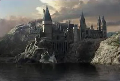 Quel est l'hymne du collège ?