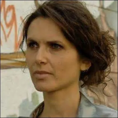 Qui jouait Agathe Robin ?