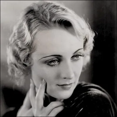 Carole Lombard n'est pas au générique de...