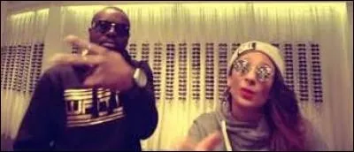 Dans quelle chanson chante-t-elle avec Maître Gims ?