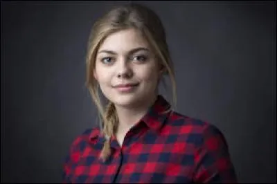 Quel âge a-t-elle ? ... ans