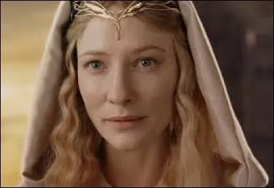 Que donne Galadriel à Legolas ?