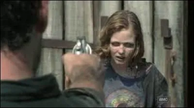 Pourquoi Hershel ne veut pas tuer les rôdeurs, et les met-il dans sa grange ?