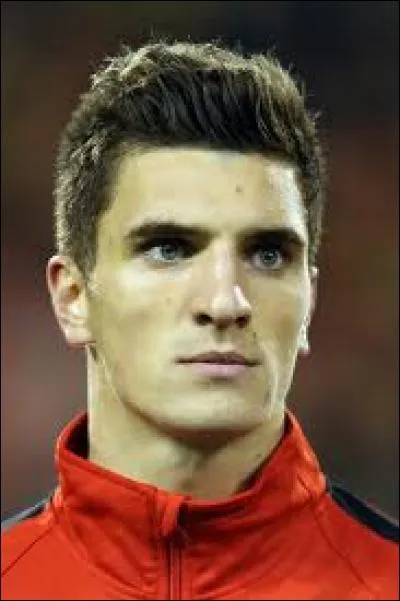Où joue Thomas Meunier?