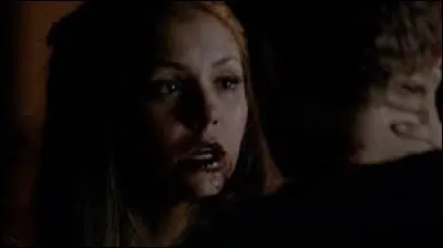 Amara est devenue un vampire grâce à :