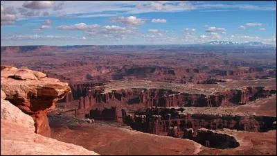 Vous trouverez les paysages extraordinaires de "Canyonlands" en / au :