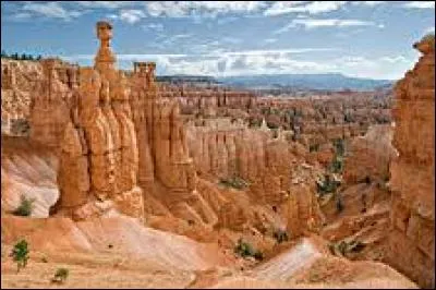 Brice Canyon, avec ses étonnants paysages, se situe en / au :