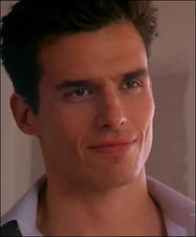 De quel homme Prue tombe-t-elle sous le charme ?