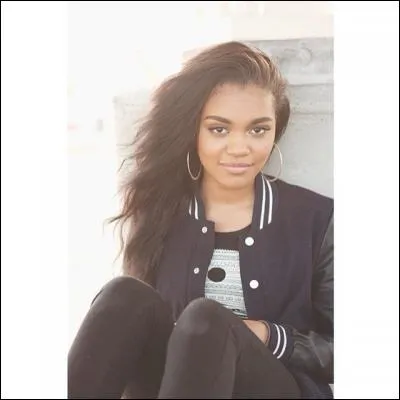 Quel est le pseudo officiel du Twitter de China Anne McClain ?