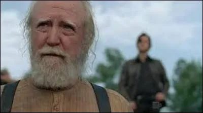 Avec quoi Brian tue-t-il Hershel ?