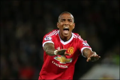 Comment s'appelle ce milieu de terrain ?