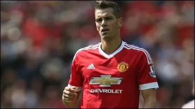 Quel est le nom de ce milieu de terrain ?