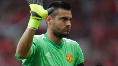 Comment s'appelle ce gardien de but ?