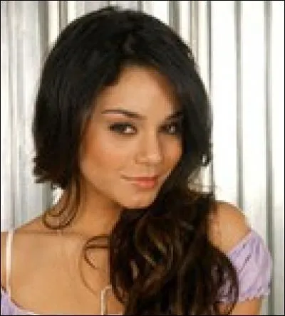 Quel âge a ce personnage qui joue dans "High School Musical" ?