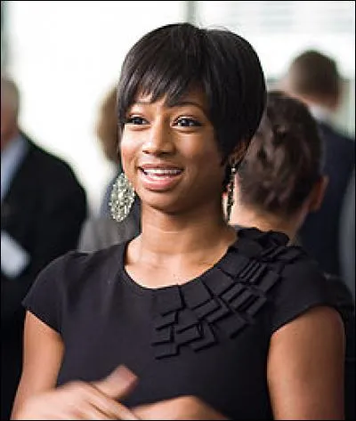 Quel âge a ce personnage qui joue dans "High School Musical" ?