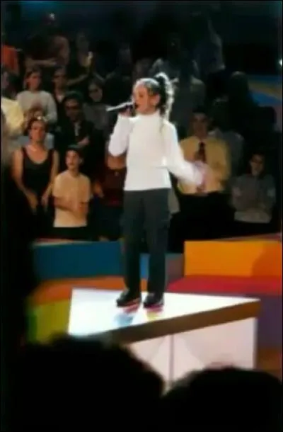 &Agrave; quel &acirc;ge a-t-elle &eacute;t&eacute; rep&eacute;r&eacute;e dans "Dr&ocirc;le de petits champions" ?