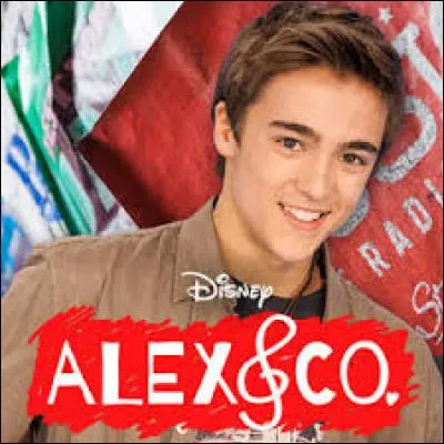 Pourquoi Alex est-il en colère contre Nicole après avoir vu une photo ?