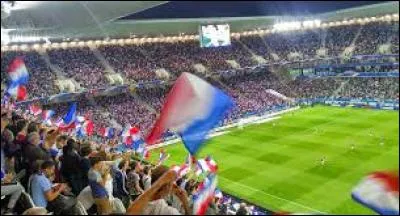 Combien de villes accueillent les matchs ?