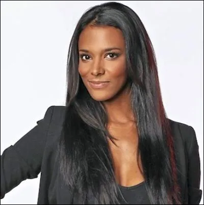 Quel est le pseudo Instagram officiel de la chanteuse Shy'M ?