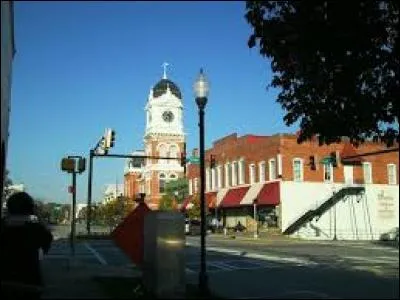 Que s'est-il passé à Mystic Falls en 1864 ?