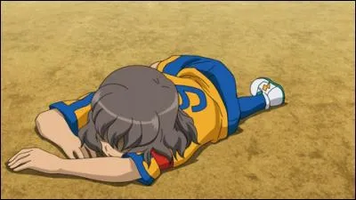 Dans l'épisode 39, Riccardo se blesse. Pendant combien de temps doit-il garder son plâtre ?