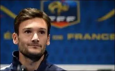 Quel poste Lloris occupe-t-il ?