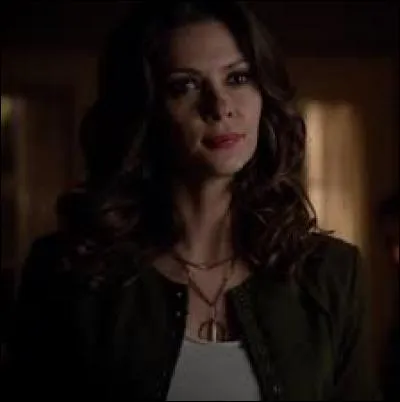 Qui a rencontré Nadia en premier ?