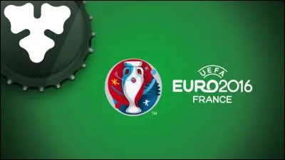 Partons au Danemark y retrouver une marque de bière ! Pour info, c'est le 4e brasseur au monde. Quelle bière est-ce ?