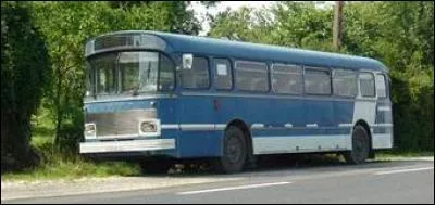 Quel est ce modèle intermédiaire ?